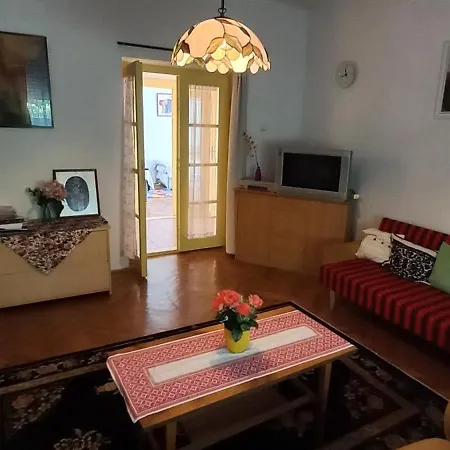 Nyaraló Bukkaranyos Sály